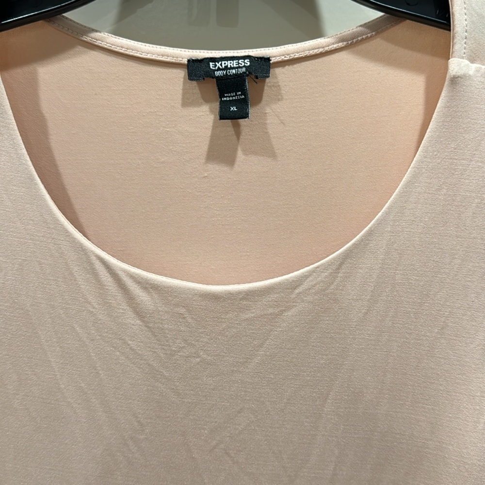 Xl - Picture 2 of 3